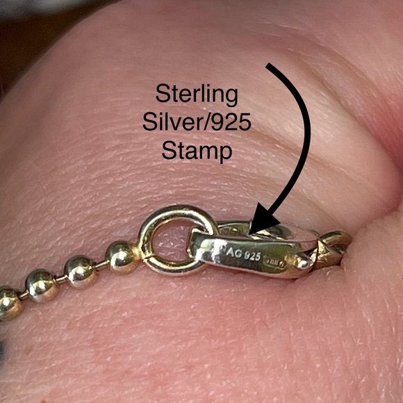 /sold/šÆ Gucci āLove Brittā Interlocking G Pendant with Necklace - Picture 7 of 15